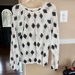 Elegant Black and White Patterned Blouse